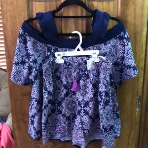 Justice: off the shoulder shirt/ short set